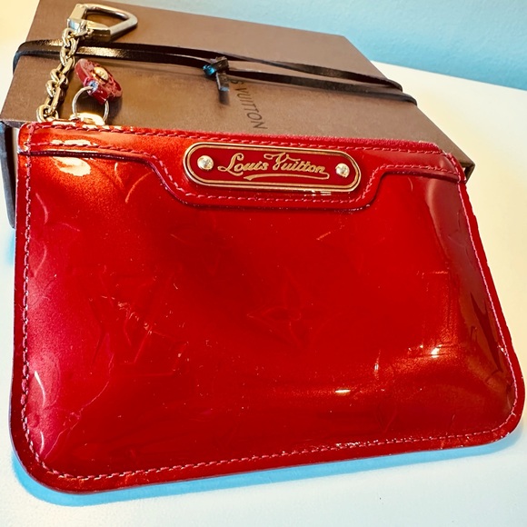 Louis Vuitton Key Pouch - Picture 3 of 8